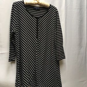 Jones New York Striped B&W Tee size 1X